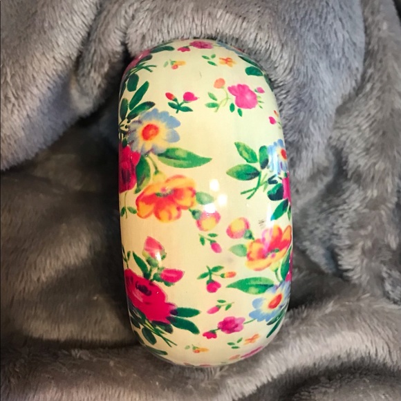 Adorable vintage floral bangle - Picture 5 of 6